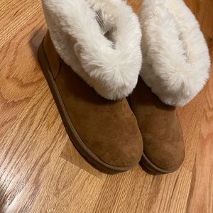 Carmel Suede boots with fluffy faux fur size 7 girls